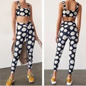 Year Of Ours Daisy Veronica Athleisure Set Small Womens Flower